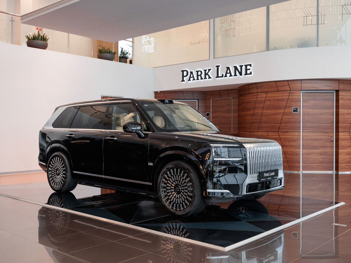 Zeekr 9X 55 kWh 2.0hyb AT (898 л.с.) 4WD