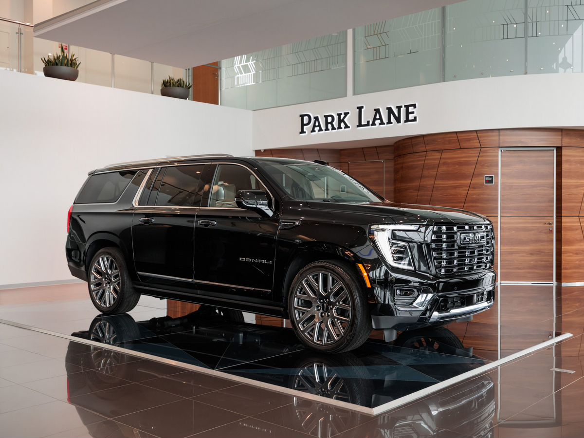 GMC Yukon V Рестайлинг XL 6.2 AT (420 л.с.) 4WD