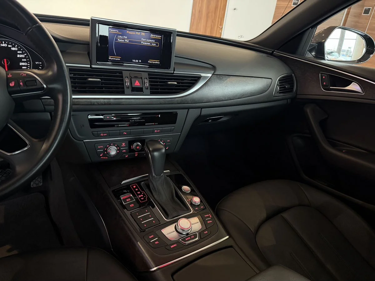 Audi A6 — фото 12