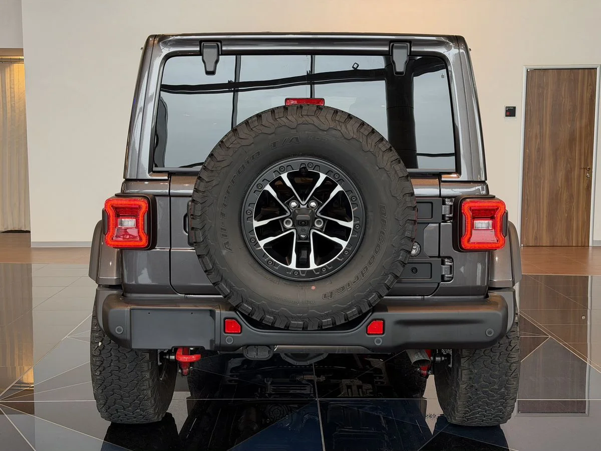 Jeep Wrangler — фото 6