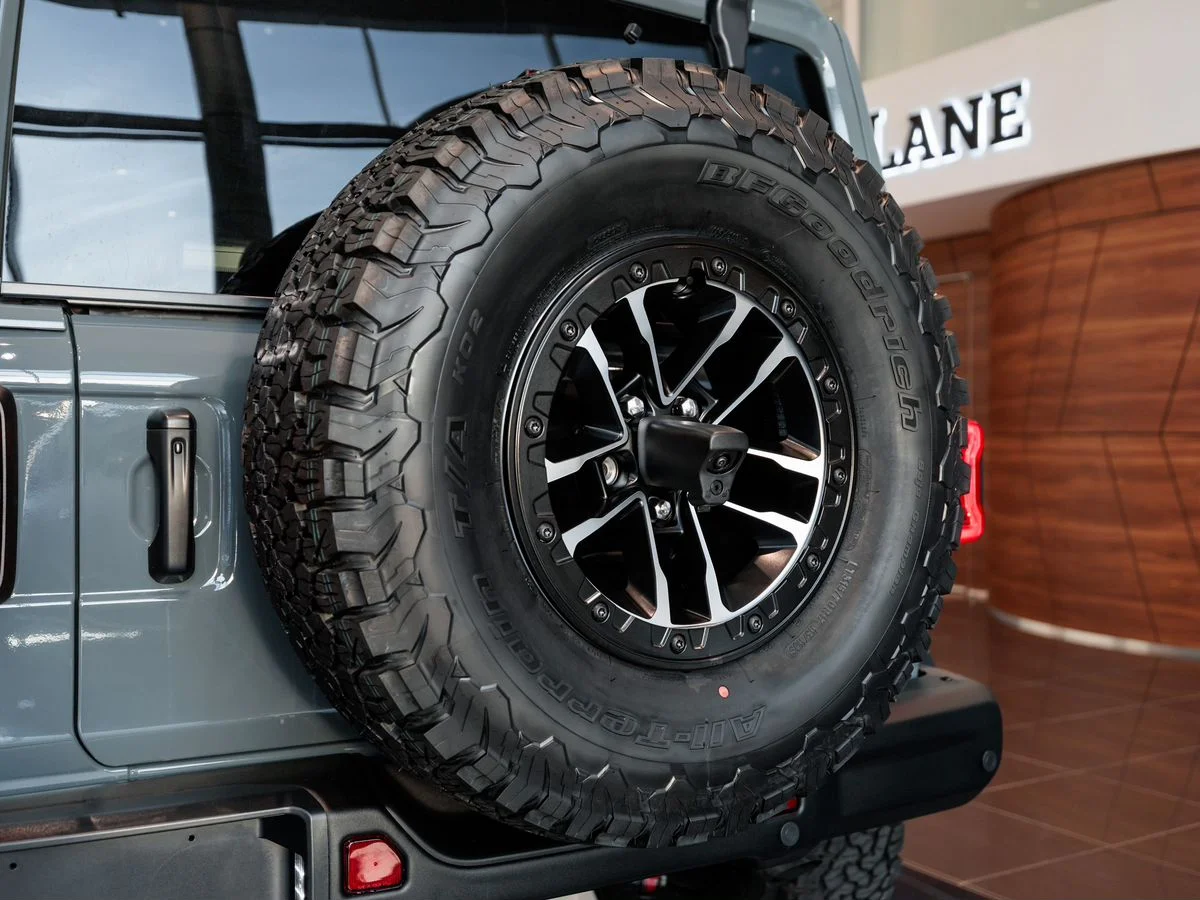 Jeep Wrangler — фото 14