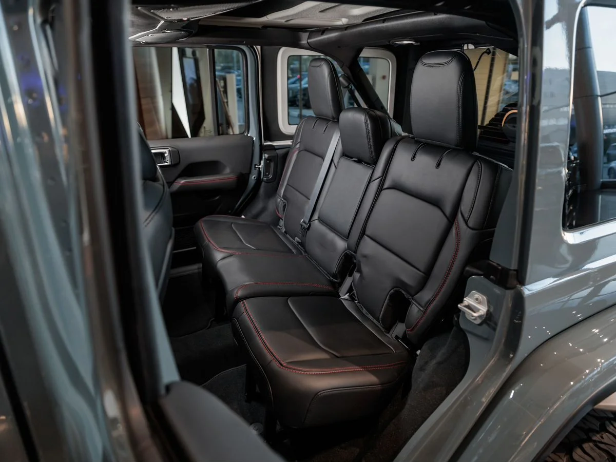 Jeep Wrangler — фото 29
