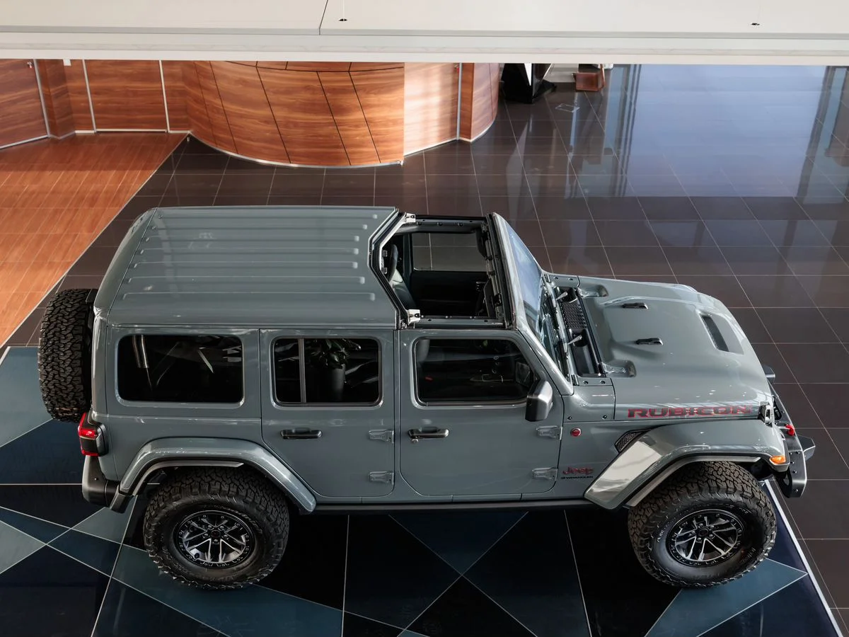 Jeep Wrangler — фото 7