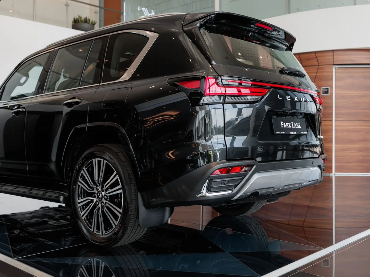 Lexus LX — фото 9