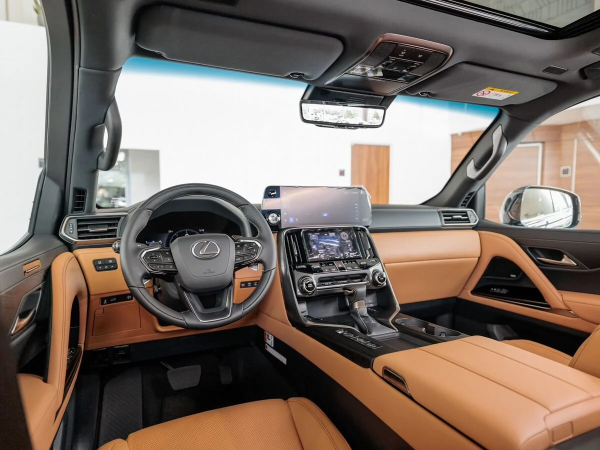 Lexus LX — фото 11